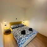 Dobrec Apartment *